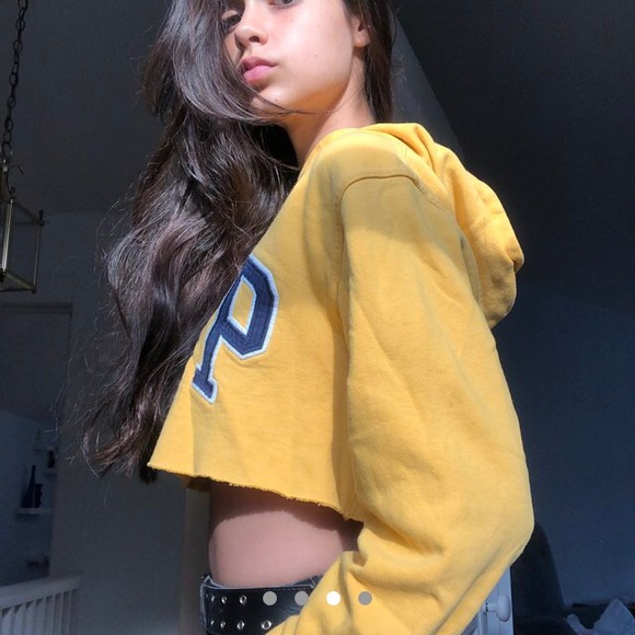 GAP💛💙 cropped hoodie - Picture 3 of 4
